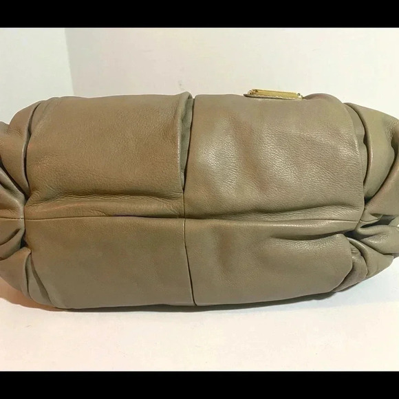 Isabella Fiore beige leather satchel handbag - Picture 3 of 16